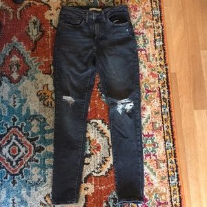 Black Levi high waisted jeans